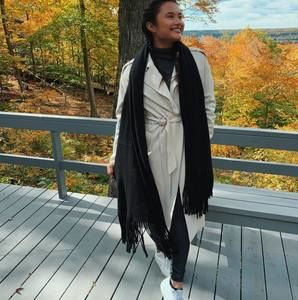 Meet your Posher, Sydney